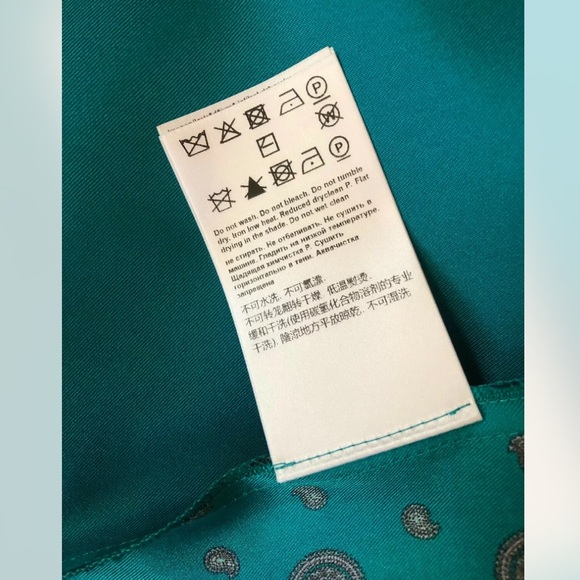 Escada Silk Foulard Print Dress,Size 38,New $1595. - Picture 11 of 11